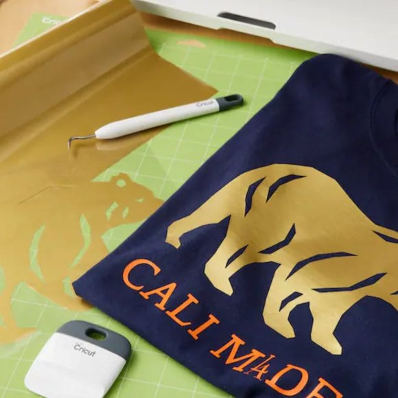 Siser Easyweed HTV Vinyl - Gold - NWT - Picture 2 of 4